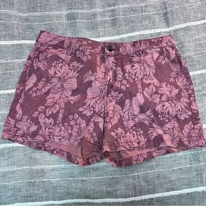 a.n.a. • Mid-Rise Twill 5" Inseam Shorts • Reddish/Pink Tropical Leaves